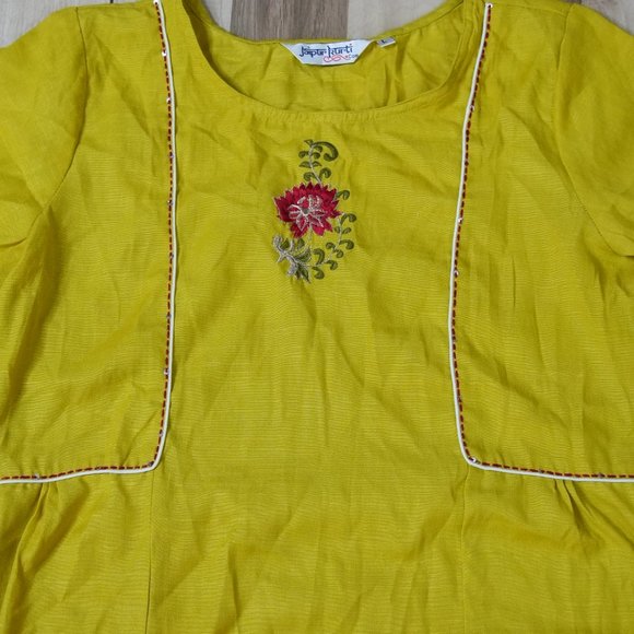 DESIGNER SUMMER KURTA WITH PANT - Picture 5 of 8